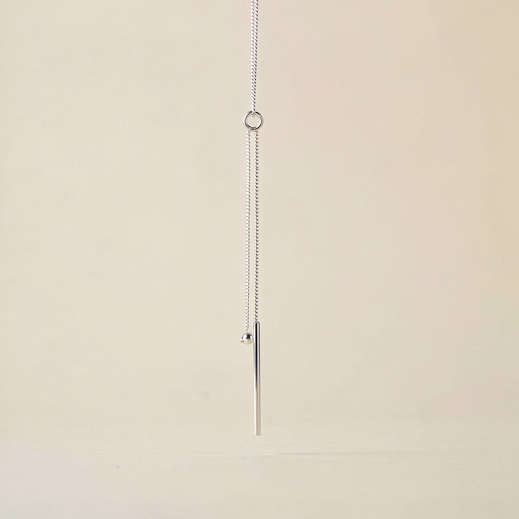 Lune Lariat